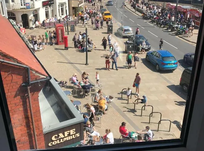 Waterfront アパート