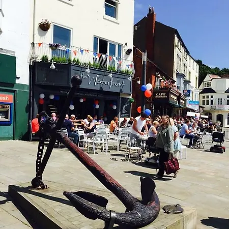 Waterfront Apartment *